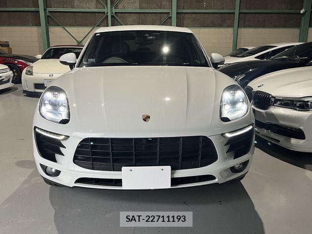 Porsche MACAN 2017-10 1405342-3