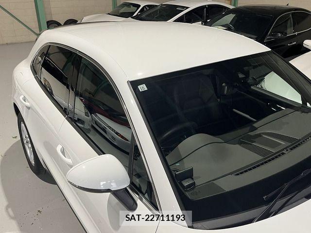 Porsche MACAN 2017-10 1405342-7