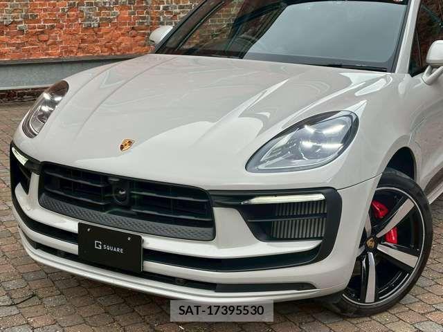Porsche MACAN 2023-04 1414249-13