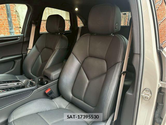 Porsche MACAN 2023-04 1414249-20