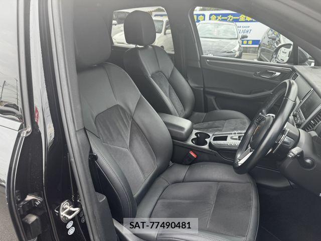 Porsche MACAN 2016-10 1474267-5