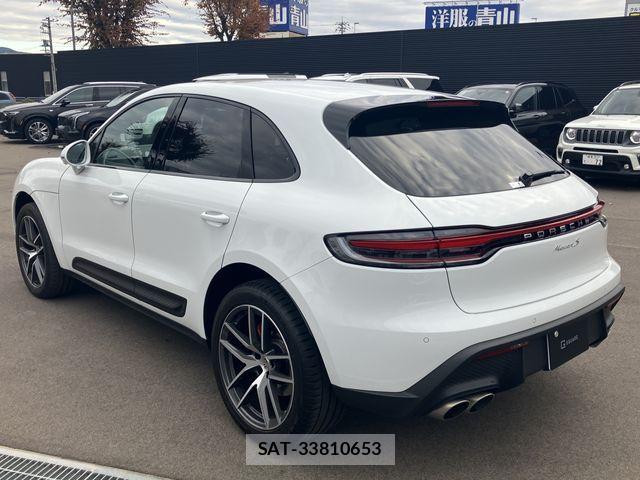Porsche MACAN 2023-06 1489754-2
