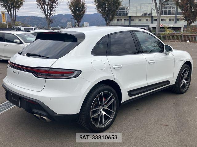 Porsche MACAN 2023-06 1489754-4