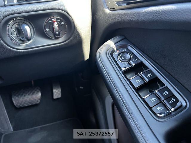 Porsche MACAN 2019-09 1554653-10