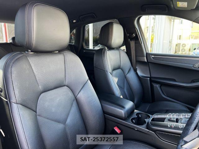 Porsche MACAN 2019-09 1554653-12