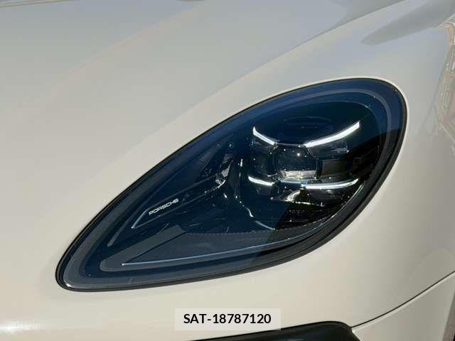 Porsche MACAN 2022-12 1663151-10