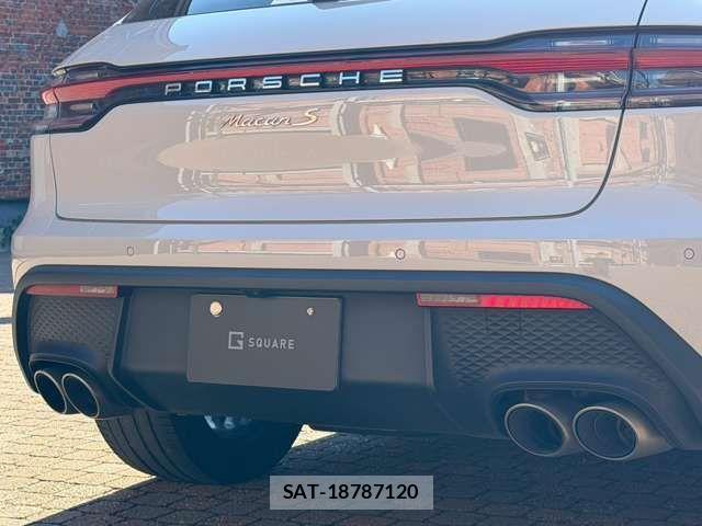 Porsche MACAN 2022-12 1663151-14