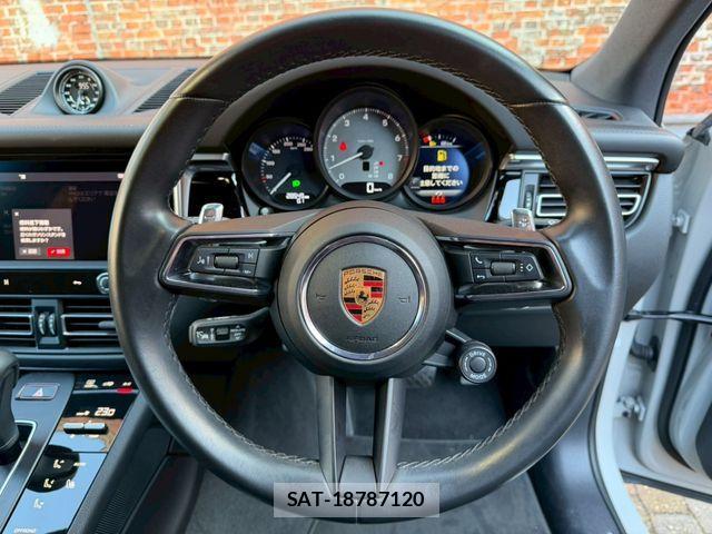 Porsche MACAN 2022-12 1663151-23