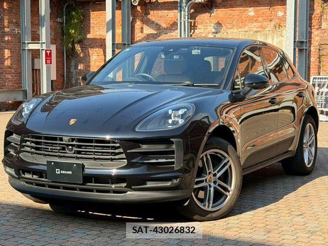 Porsche MACAN 2021-12 2003688-0