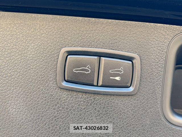 Porsche MACAN 2021-12 2003688-25