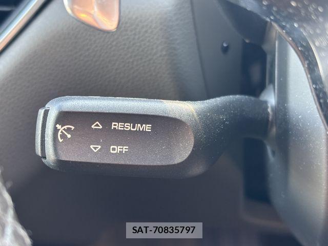 Porsche MACAN 2016-10 2003693-11