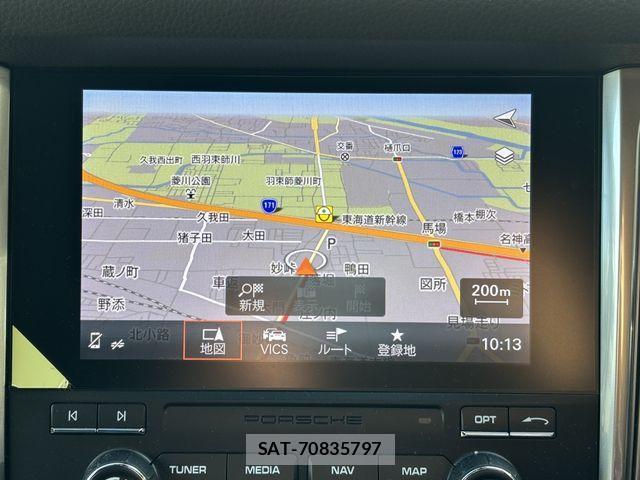 Porsche MACAN 2016-10 2003693-14