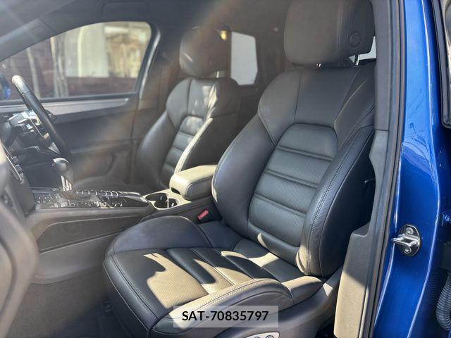 Porsche MACAN 2016-10 2003693-22