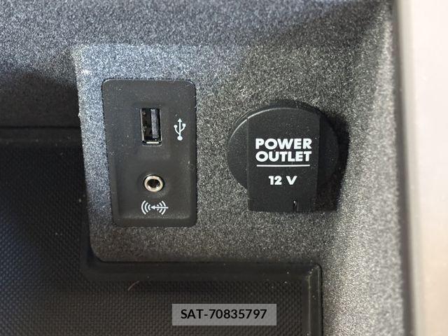 Porsche MACAN 2016-10 2003693-25