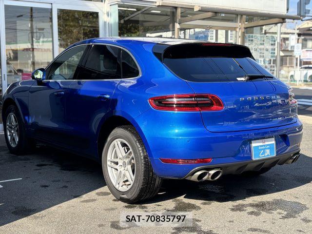 Porsche MACAN 2016-10 2003693-7