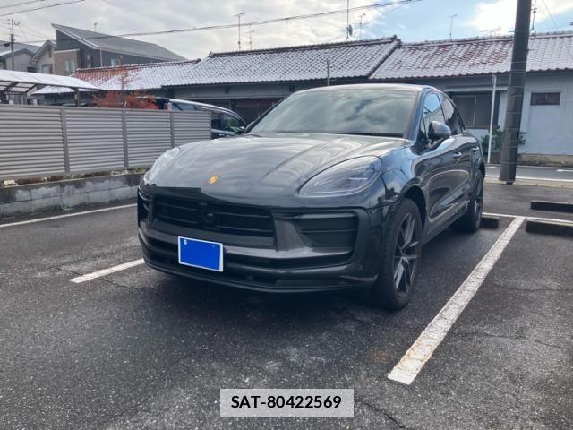 Porsche MACAN 2023-01 2352593-2