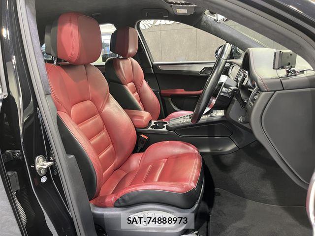 Porsche MACAN 2016-01 2401575-10
