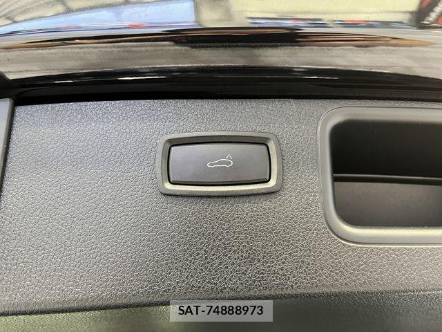 Porsche MACAN 2016-01 2401575-14