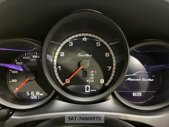 Porsche MACAN 2016-01 2401575-23