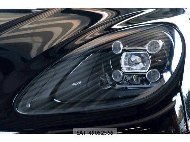 Porsche MACAN 2021-08 2729856-10