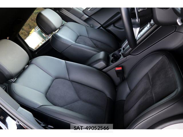 Porsche MACAN 2021-08 2729856-17