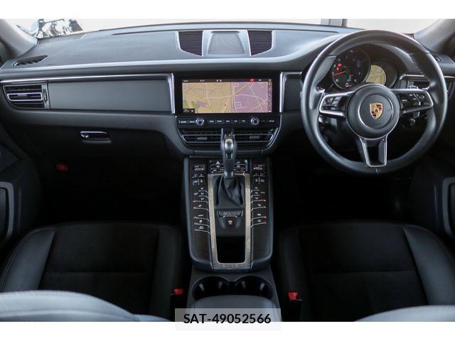 Porsche MACAN 2021-08 2729856-1