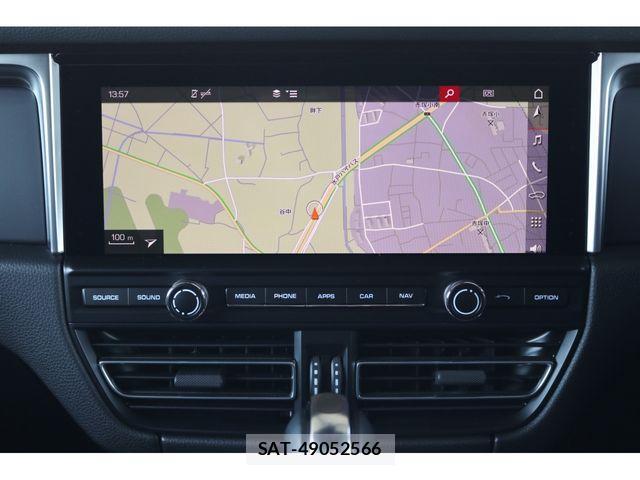 Porsche MACAN 2021-08 2729856-20