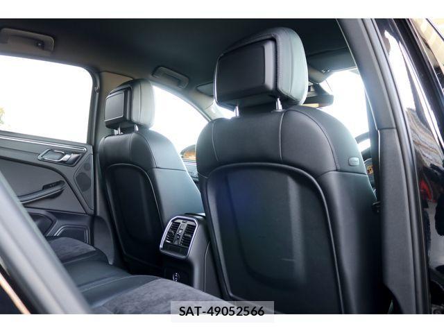 Porsche MACAN 2021-08 2729856-26