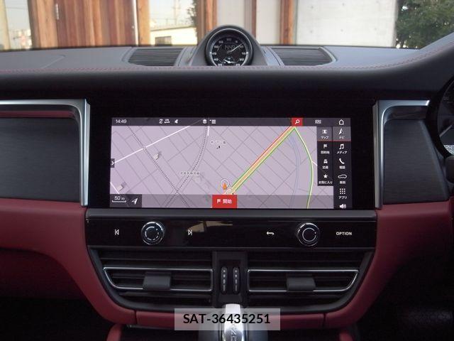 Porsche MACAN 2022-05 2729851-12