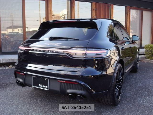 Porsche MACAN 2022-05 2729851-1