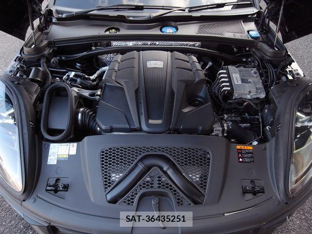 Porsche MACAN 2022-05 2729851-21