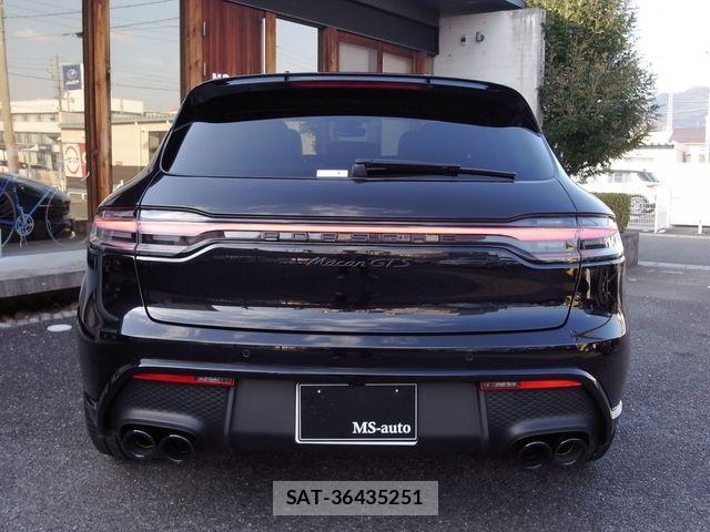 Porsche MACAN 2022-05 2729851-27