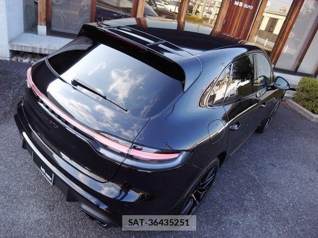 Porsche MACAN 2022-05 2729851-28