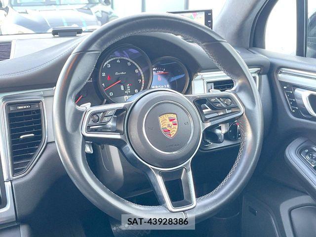 Porsche MACAN 2015-03 3774252-11