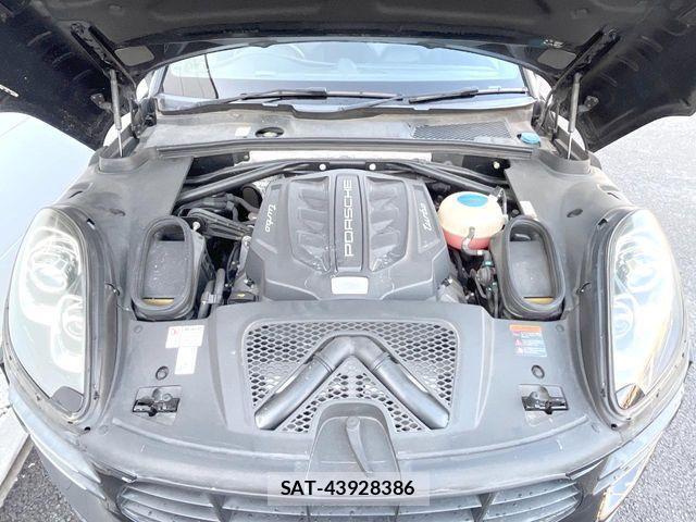 Porsche MACAN 2015-03 3774252-18