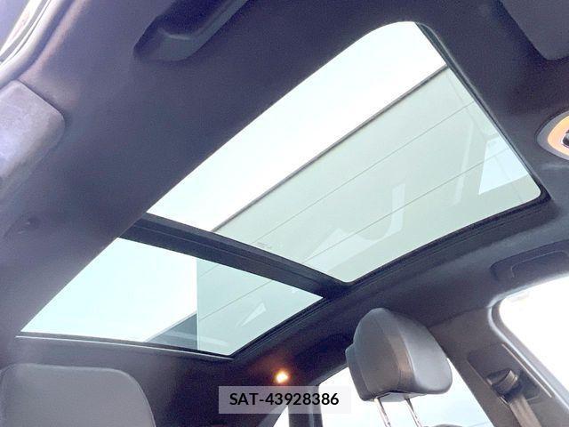 Porsche MACAN 2015-03 3774252-3