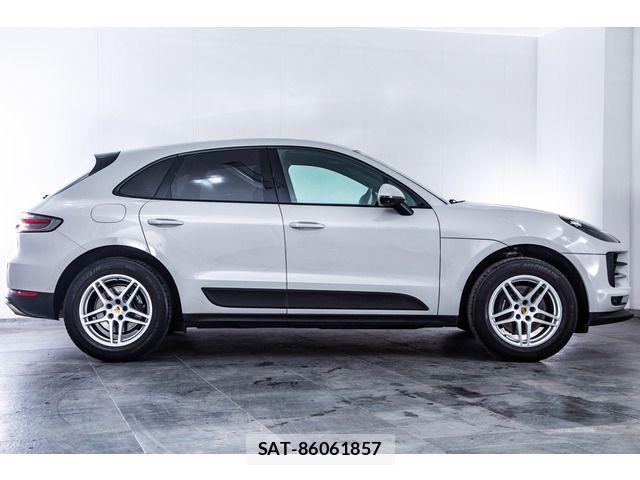 Porsche MACAN 2021-02 3774236-13