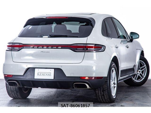 Porsche MACAN 2021-02 3774236-1