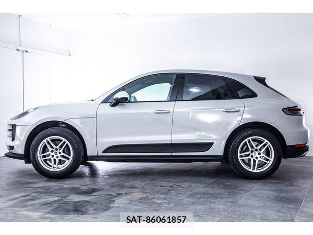 Porsche MACAN 2021-02 3774236-7