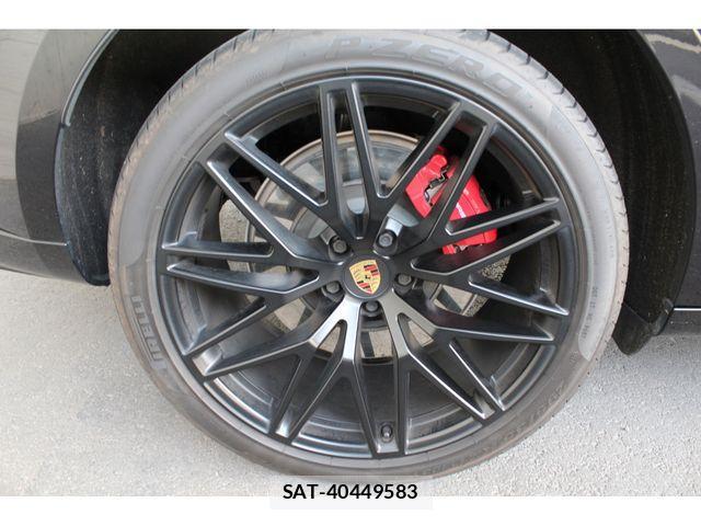 Porsche MACAN 2022-03 3908815-10