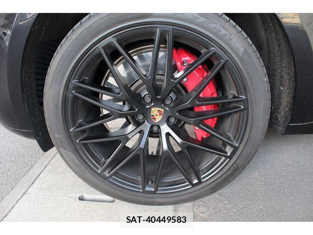 Porsche MACAN 2022-03 3908815-12