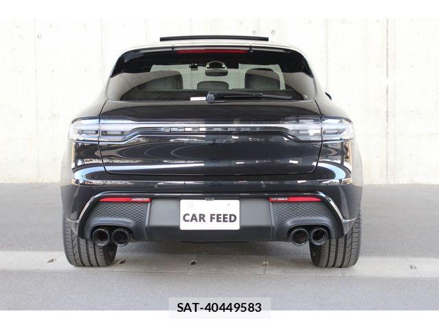 Porsche MACAN 2022-03 3908815-13