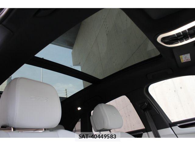 Porsche MACAN 2022-03 3908815-24