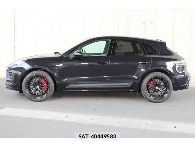 Porsche MACAN 2022-03 3908815-3