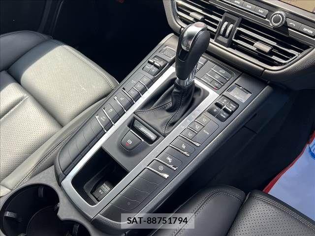 Porsche MACAN 2020-04 4047266-17