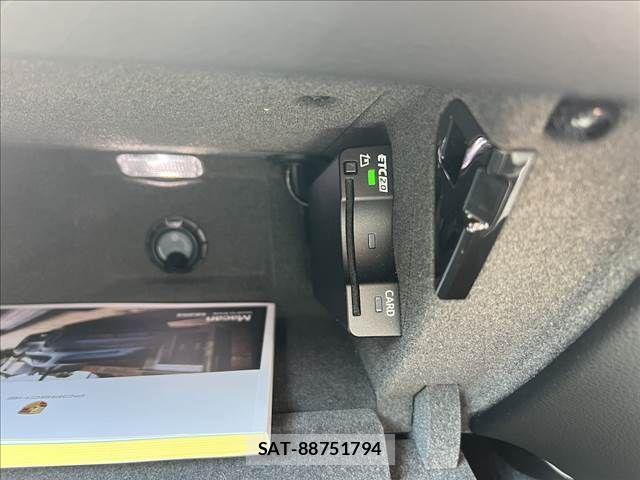 Porsche MACAN 2020-04 4047266-21