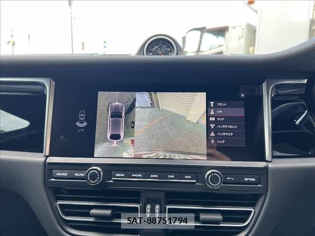 Porsche MACAN 2020-04 4047266-2