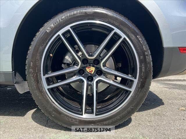 Porsche MACAN 2020-04 4047266-5