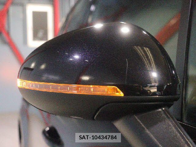 Porsche MACAN 2017-03 4176810-25