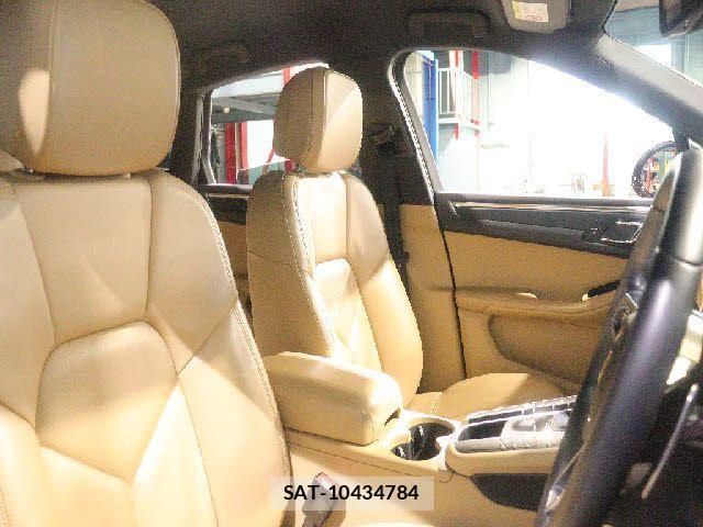 Porsche MACAN 2017-03 4176810-27